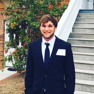 Meet your Posher, Alex